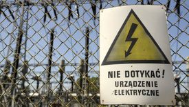 Chaos związany z ustawą o cenach prądu trwa. Ministerstwo zapewnia: ustawa obowiązuje, wkrótce podamy szczegóły