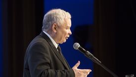 Jarosław Kaczyński i Mateusz Morawiecki znaleźli sposób, by w budżecie nie wpisać 13. emerytury, ale mieć na nią pieniądze