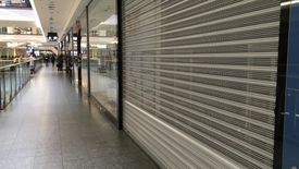 Ostrzejszy zakaz handlu to nie tylko mniej odwiedzających centra handlowe, ale także spadki obrotów sklepów.