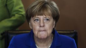 PKB Niemiec. Kanclerz Angela Merkel nie może być zadowolona z tego co dzieje się z niemiecką gospodarką.