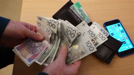 Pierwsza tura "trzynastek" już na kontach emerytów i rencistów