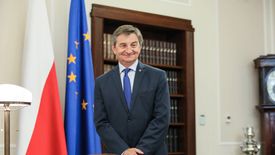 Marszałek Kuchciński był w tym roku hojny dla pracowników Kancelarii Sejmu