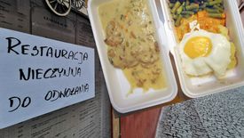 Jedyną deską ratunku dla restauracji, może być zamawianie przez nas jedzenia na wynos.