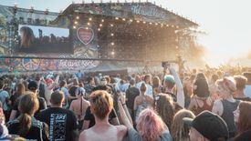 Festiwal Pol'And'Rock (dawniej Przystanek Woodstock) to coroczny festiwal, który w Kostrzynie nad Odrą gromadzi setki tysięcy fanów muzyki