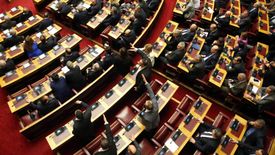 Grecki parlament zaakceptował porozumienie z Macedonią