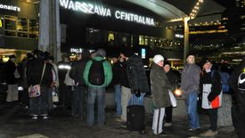 Wciąż wiele składów przyjeżdża długo po czasie