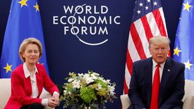 Media podają, że globalne marki nie wykluczają wycofania swoich pracowników z Chin.