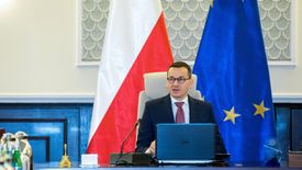 Premier przyznaje, że rząd pilnie przygląda się skutkom zakazu handlu