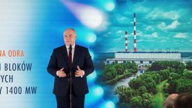 Jacek Sasin jako minister aktywów państwowych nadzoruje transakcję przejęcia Energi przez PKN Orlen.
