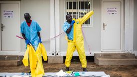 Pracownicy South Sudan's Health Ministry.