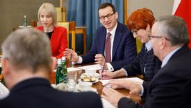 Budżet dźwignie "Nową Piątkę" PiS i to bez nowelizacji. Zapewnienia szefa rządu Mateusza Morawieckiego