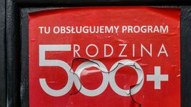 Policzyli, jaką kwotą każdy pracujący będzie co roku wspierał program 500+