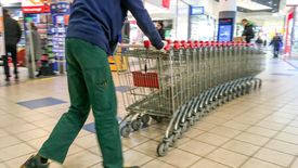 Pracownicy tymczasowi nie mają prawa do odpraw przy zwolnieniach grupowych.
