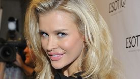Joanna Krupa od 2011 roku jest twarzą marki Esotiq.