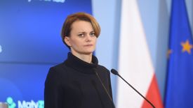 Jadwiga Emilewicz zapowiada szereg nowych programów rządowych.