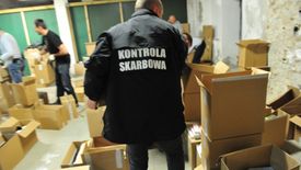 Fałszujący faktury VAT mogą spędzić 25 lat za kratami.