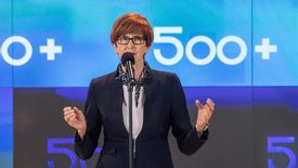 Minister Elżbieta Rafalska po raz kolejny broniła w piątek rano programu Rodzina 500+