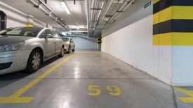 Wykupione miejsce parkingowe to nie dodatkowy schowek. Można tam trzymać tylko samochód