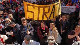 Maksymalnie 500 złotych zapomogi będzie mógł otrzymać nauczyciel, który przez strajk znalazł się w trudnej sytuacji finansowej