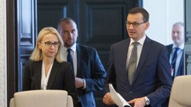 Przez ostatnie 10 lat wynagrodzenia wzrosły średnio o prawie 70 proc, ale próg podatkowy nie drgnął ani o złotówkę