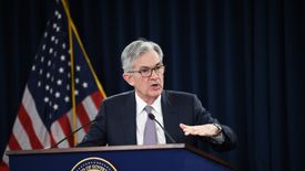 Rezerwa Federalna (na zdjęciu jej szef Jerome Powell) obcięła we wtorek stopy procentowe o 50 punktów bazowych