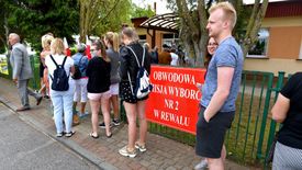 Hermeliński przedłużył o 1,5 godziny ciszę wyborczą w 2015 roku