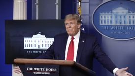 Donald Trump nakazał wstrzymanie wpłacania składek na WHO.