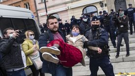 Tak skończył się zeszłotygodniowy protest przedsiębiorców. Paweł Tanajno zapewnia, że następny będzie "w stu procentach zgodny z prawem"