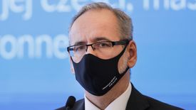 Rząd wprowadza kolejne obostrzenia.