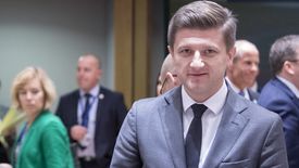 Pieniądze zostaną przeznaczone na sfinansowanie zaopatrzenia medycznego, budowę szpitali polowych i na leczenie pacjentów – poinformował chorwacki wicepremier Zdravko Maric