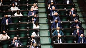 Przez Sejm przeszła tzw. ustawa covidowa, regulują m.in. obowiązek noszenia maseczek