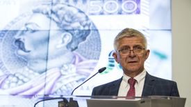 Podatek od zysków kapitałowych wprowadzono z inicjatywy ówczesnego ministra finansów Marka Belki.