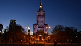 Warszawa może trafić do czerwonej strefy. Co to oznacza dla mieszkańców? Wyjaśniamy