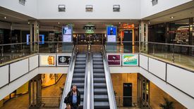 Galerie handlowe w drugiej połowie marca świeciły pustkami.