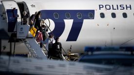 Obowiązkowe maseczki to jeszcze nic. Przewoźnicy wprowadzają wiele obostrzeń dla pasażerów
