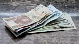 Zasiłek dla bezrobotnych przysługuje tylko wtedy, gdy bezrobotny spełnia określone warunki