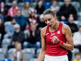 Linette podniosła się w wielkim stylu