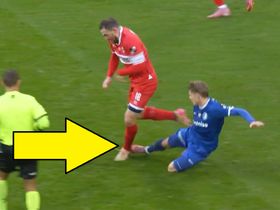 Kadrowicz wyrzucony z boiska