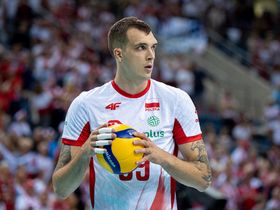 Huber i spółka gonią czołówkę tabeli