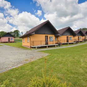 DOMKI i pokoje nad Jeziorem Solińskim