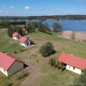 Nad Zatoką-domki i pokoje nad samym jeziorem