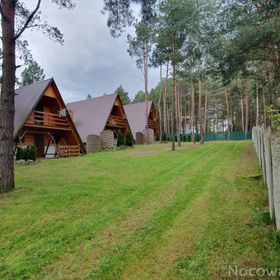 LEŚNY ZAKĄTEK - DOMKI LETNISKOWE / PRZYSTAŃ NAD SOPOTEM