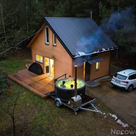 Domek z stawem w lesie SAUNA (BALIA)