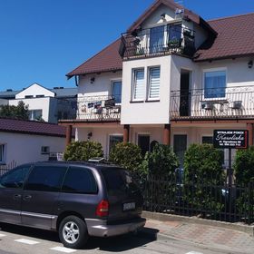 Pokoje gościnne i domki Karolinka