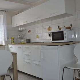 Pokoje i Apartamenty u Kryni