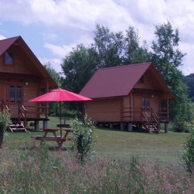 DOMKI BÓBR '' NAD SOLINĄ '' 