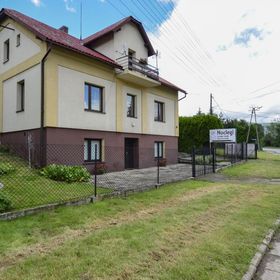 Pokoje Gościnne Pod Dębem