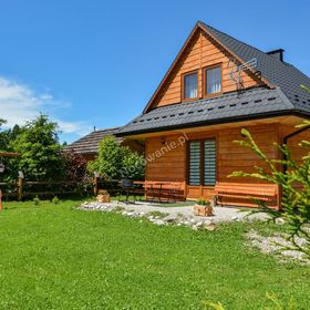 Całoroczny drewniany domek