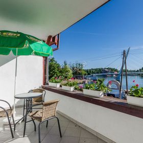 POKOJE I APARTAMENTY U TOMKA