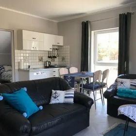 Dom Żeglarski w Zalesiu